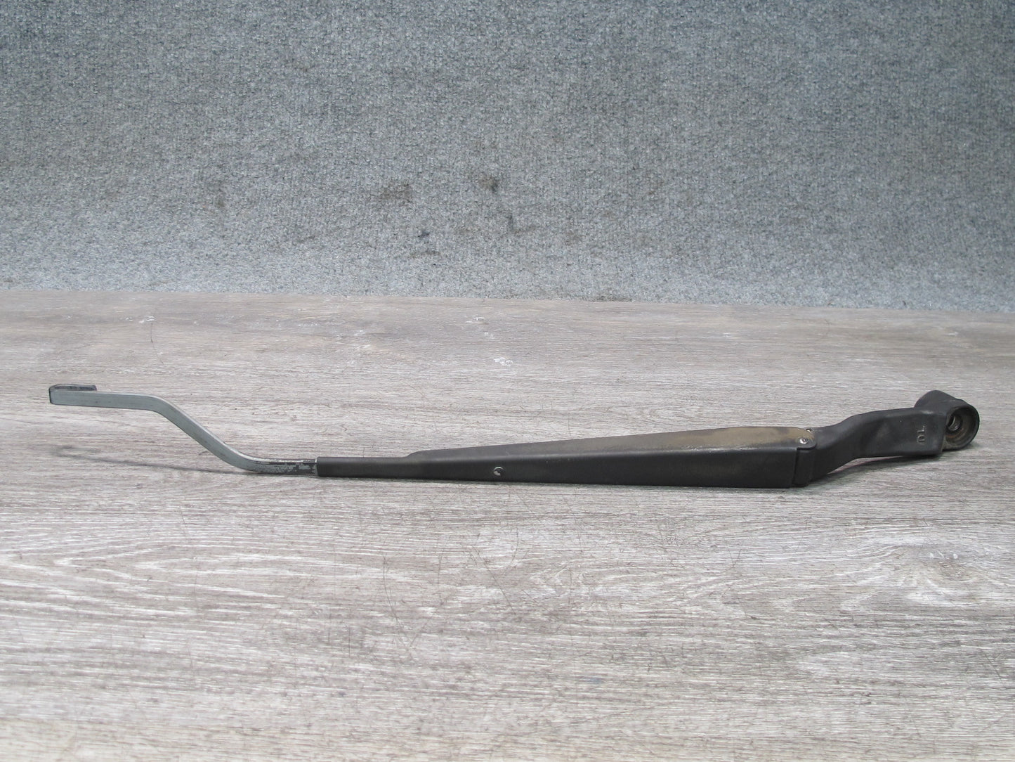 04-11 Mazda RX-8 Set of 2 Front Left & Right Windshield Wiper Arm OEM