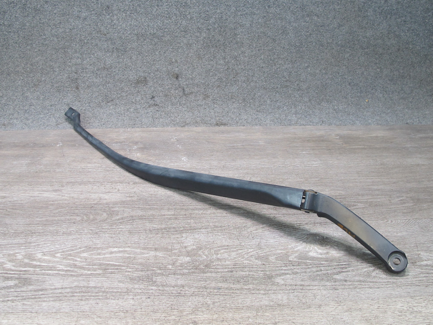 2017-2020 Maserati Levante M161 Front Left & Right Windshield Wiper Arm Set of 2