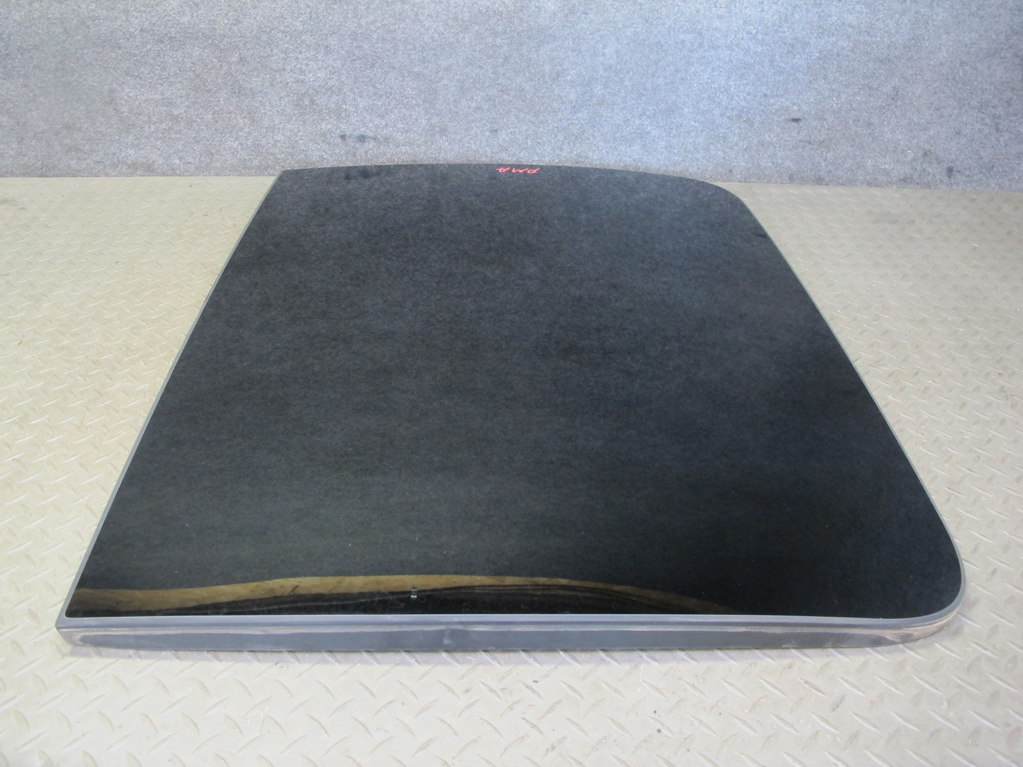 2015-2018 Porsche Macan Front Panoramic Sunroof Glass Panel 95B877055Z