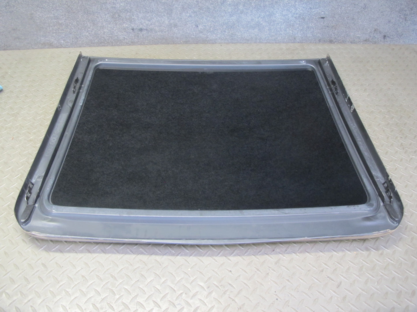 2015-2018 Porsche Macan Front Panoramic Sunroof Glass Panel 95B877055Z