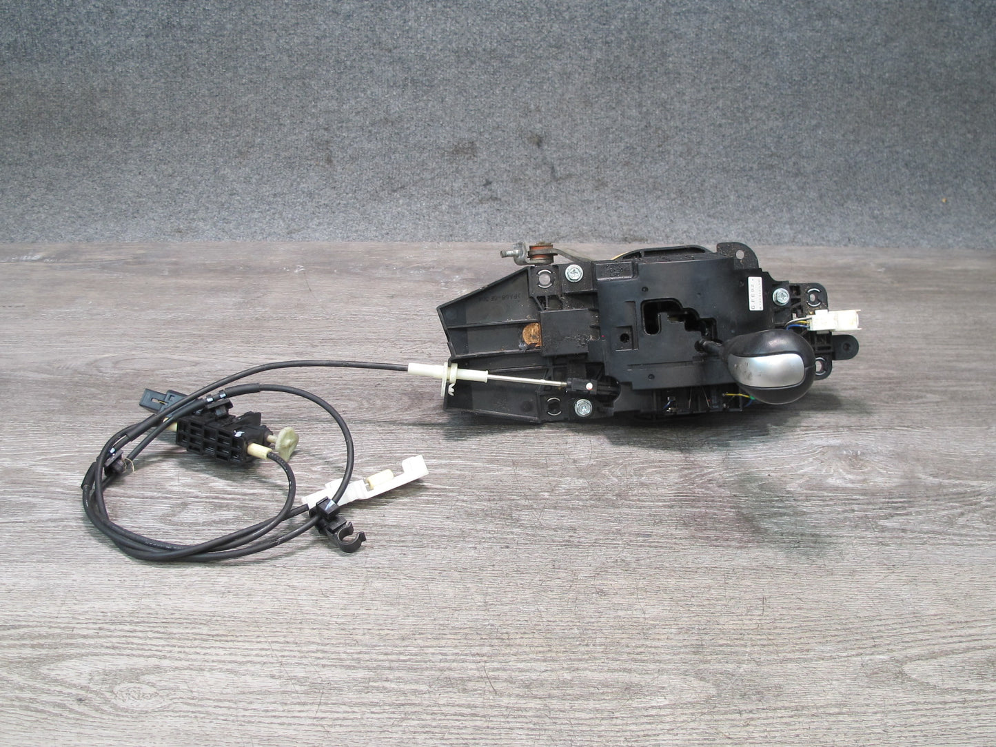 06-08 Mazda RX8 A/T Automatic Transmission Gear Shifter w Cable Assy OEM