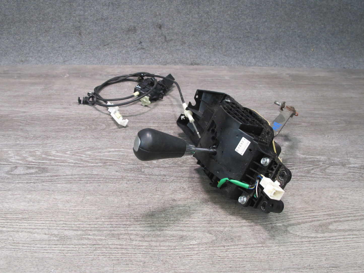 06-08 Mazda RX8 A/T Automatic Transmission Gear Shifter w Cable Assy OEM