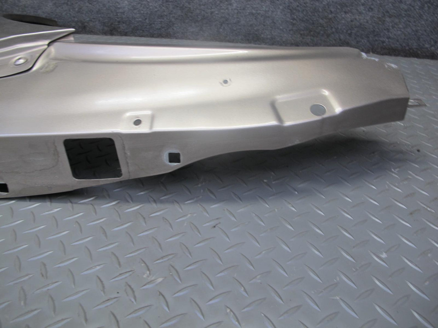2015-2025 Porsche Macan Front Left Fender Shell Panel Cover