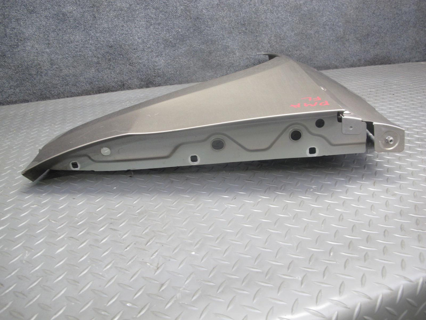 2015-2025 Porsche Macan Front Left Fender Shell Panel Cover
