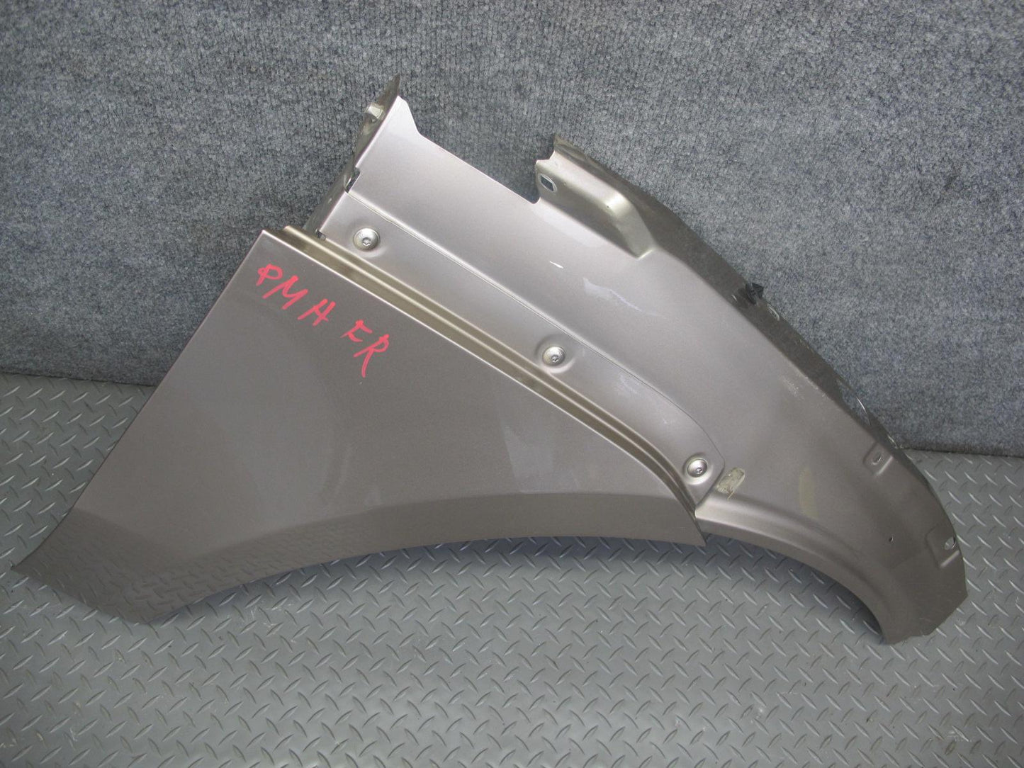 2015-2025 Porsche Macan Front Right Fender Shell Panel Cover