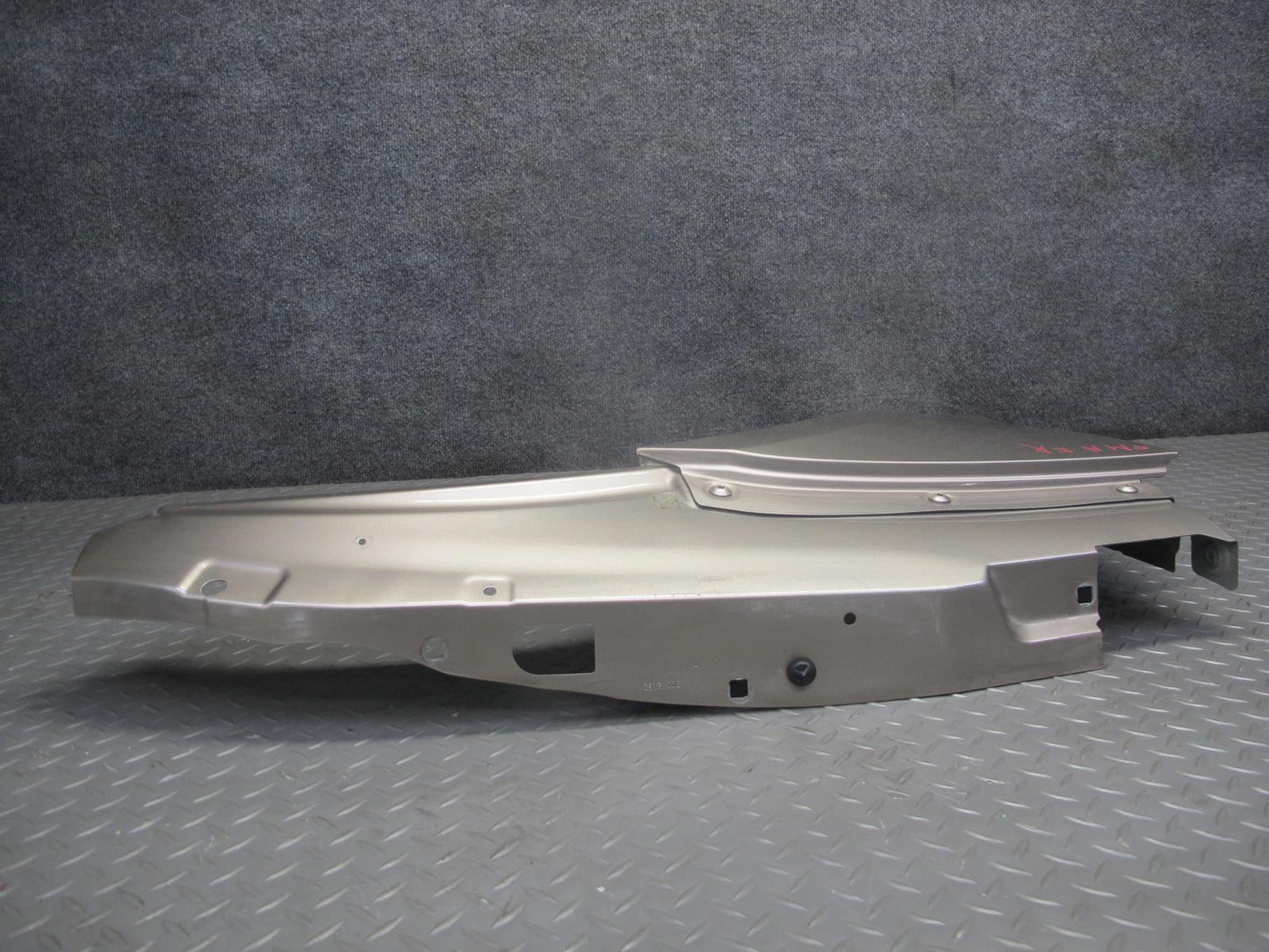 2015-2025 Porsche Macan Front Right Fender Shell Panel Cover