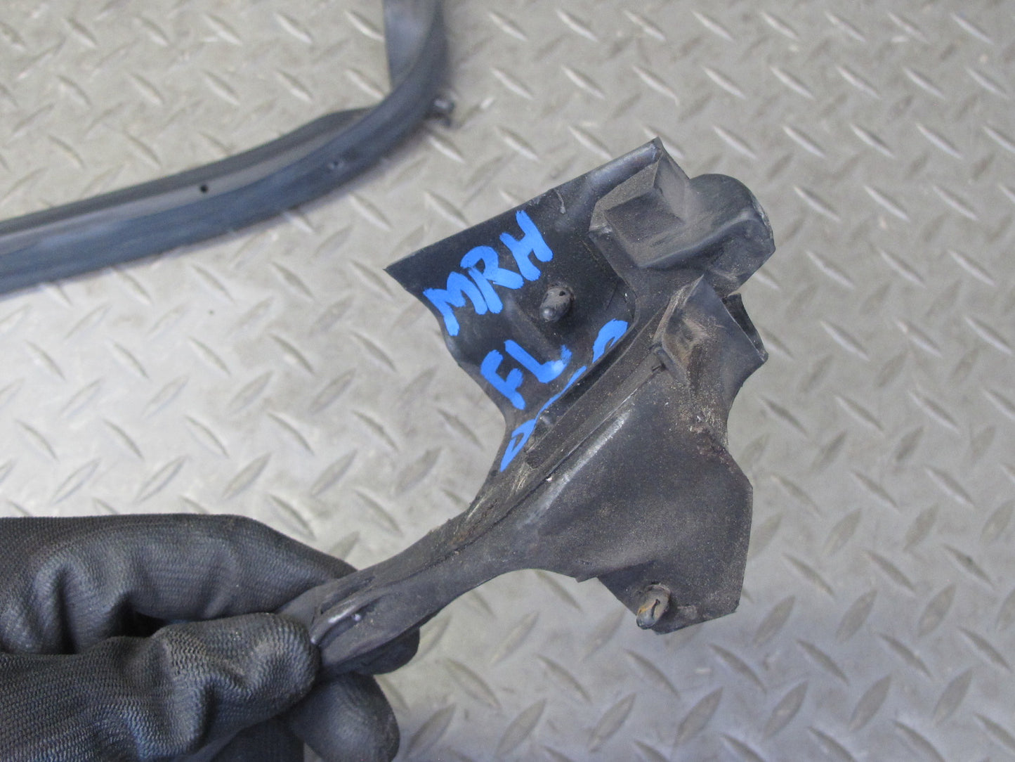 88-91 Mazda RX7 FC3S Convertible Left Door Lower Weatherstrip Rubber Seal OEM