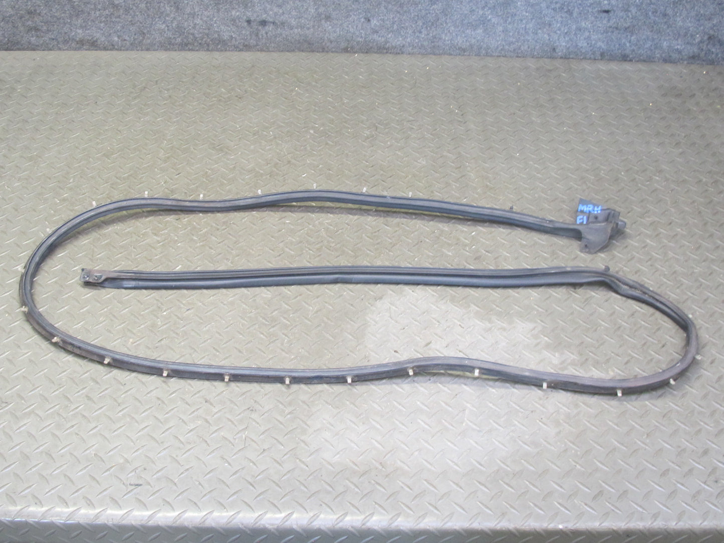 88-91 Mazda RX7 FC3S Convertible Left Door Lower Weatherstrip Rubber Seal OEM