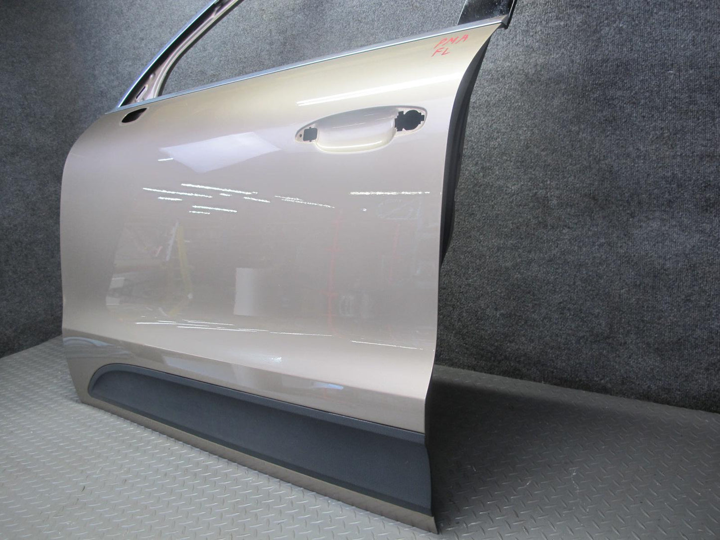 2015-2018 Porsche Macan Front Left Door Shell Panel