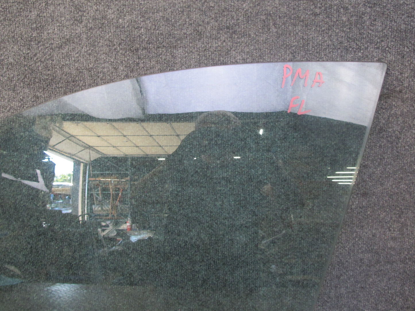 2015-2025 Porsche Macan Front Left Door Glass Window