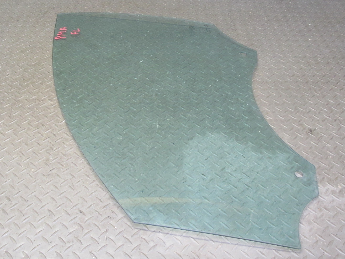 2015-2025 Porsche Macan Front Left Door Glass Window