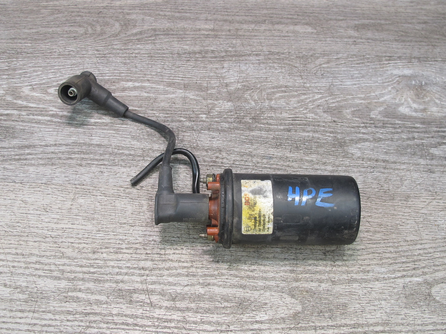 1984-1989 Porsche 928 Engine Ignition Coil 0221118322