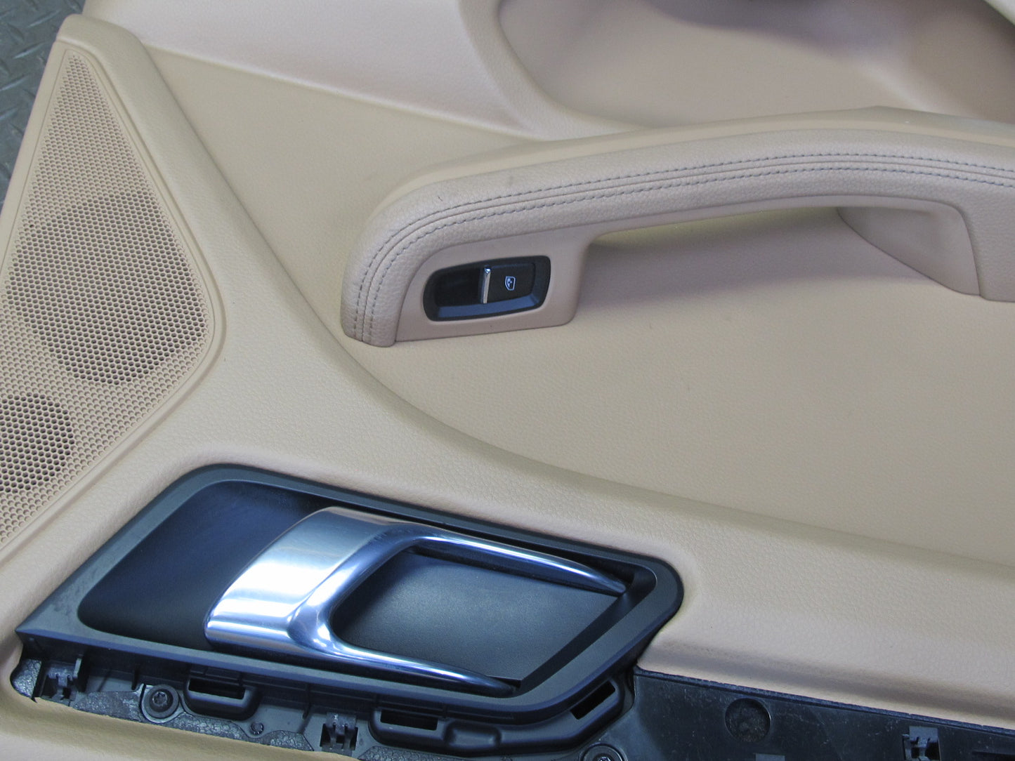 2015-2018 Porsche Macan Rear Left & Right Door Trim Cover Panel Set of 2