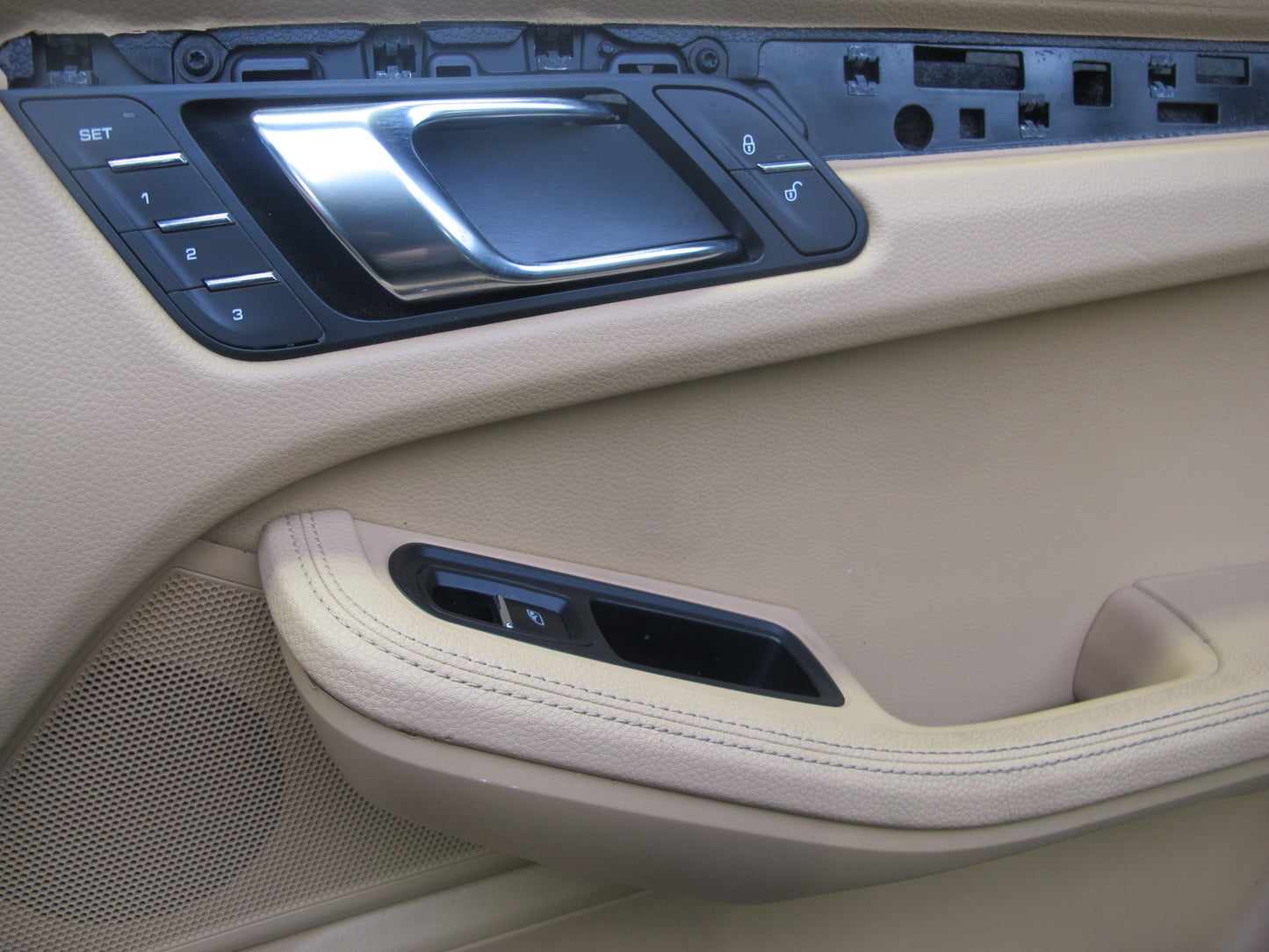 2015-2018 Porsche Macan Front Left & Right Door Trim Cover Panel Set of 2