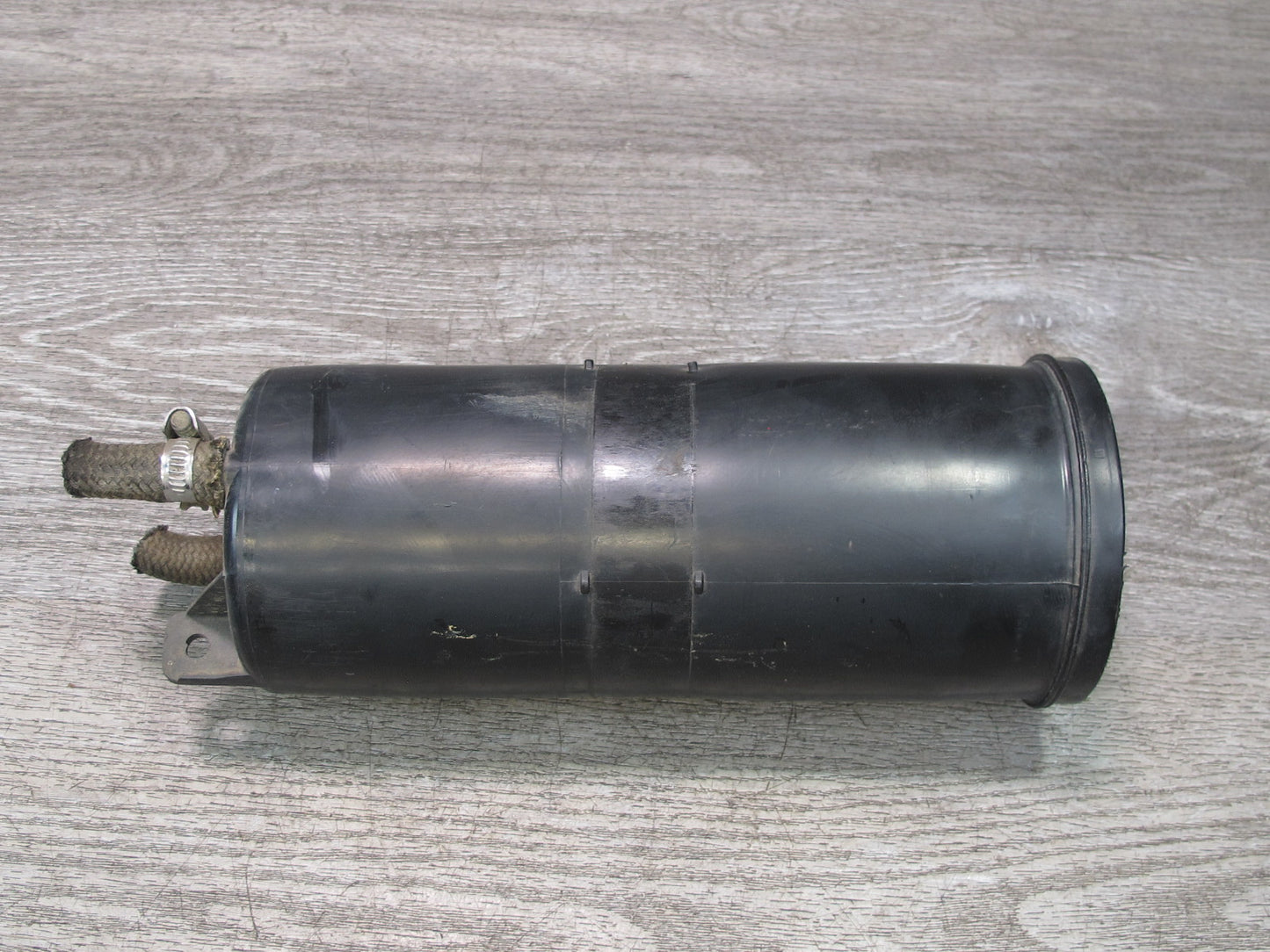 1984-1993 Porsche 928 S Fuel Evap Vapor Charcoal Canister 92820101405