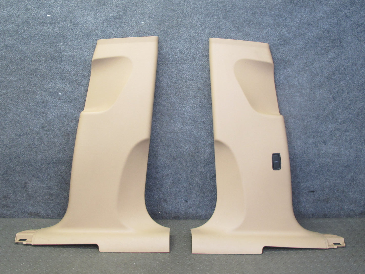 2015-2018 Porsche Macan Interior B Pillar Lower Trim Cover Panel Set of 2
