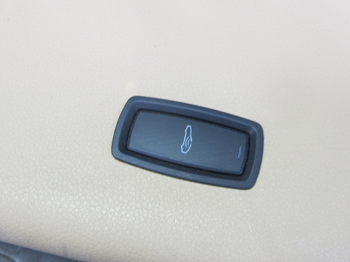 2015-2018 Porsche Macan Interior B Pillar Lower Trim Cover Panel Set of 2