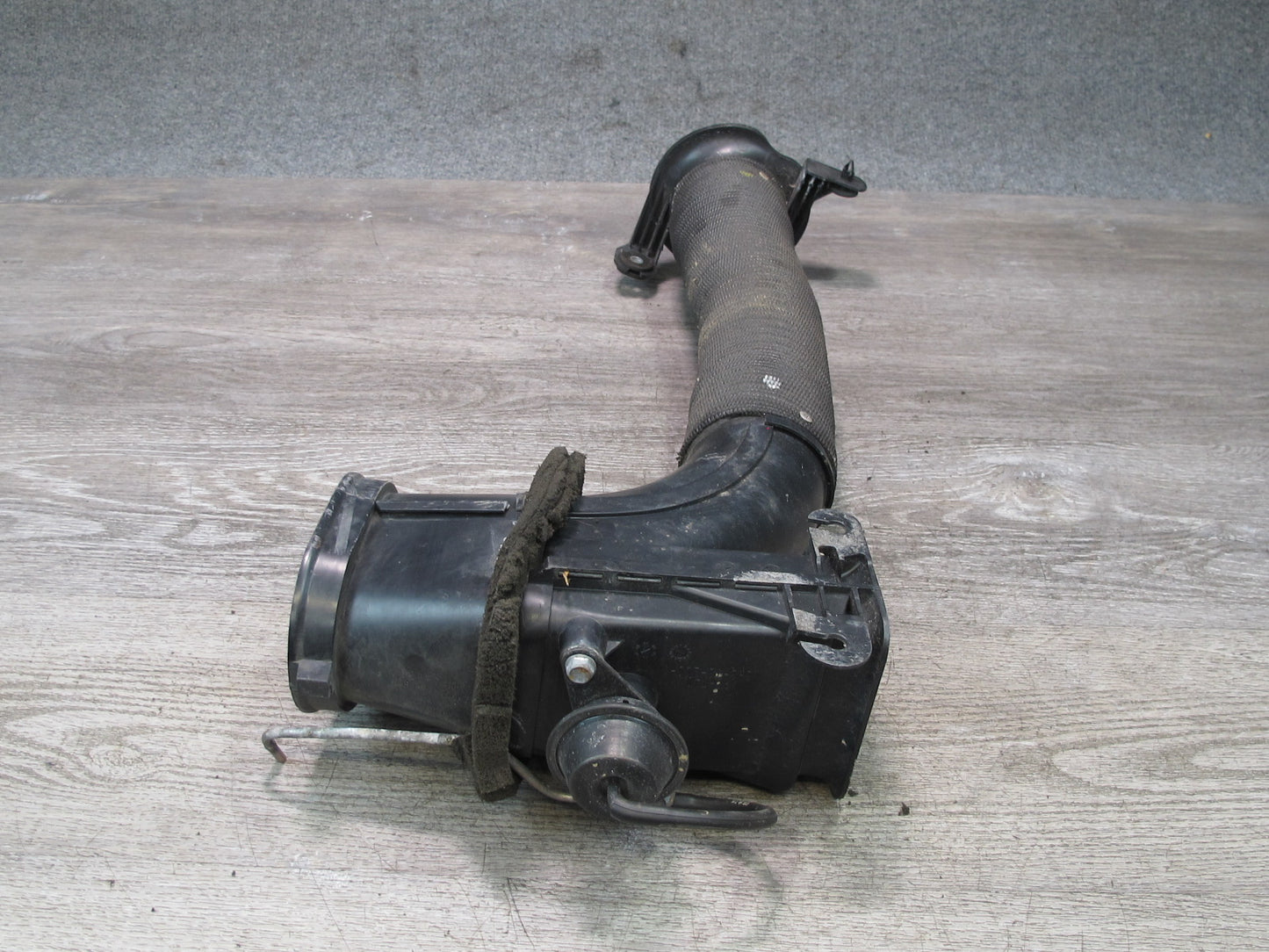 04-11 Mazda RX8 A/T Air Intake Duct Pipe Tube N3H3-13-200-2 OEM