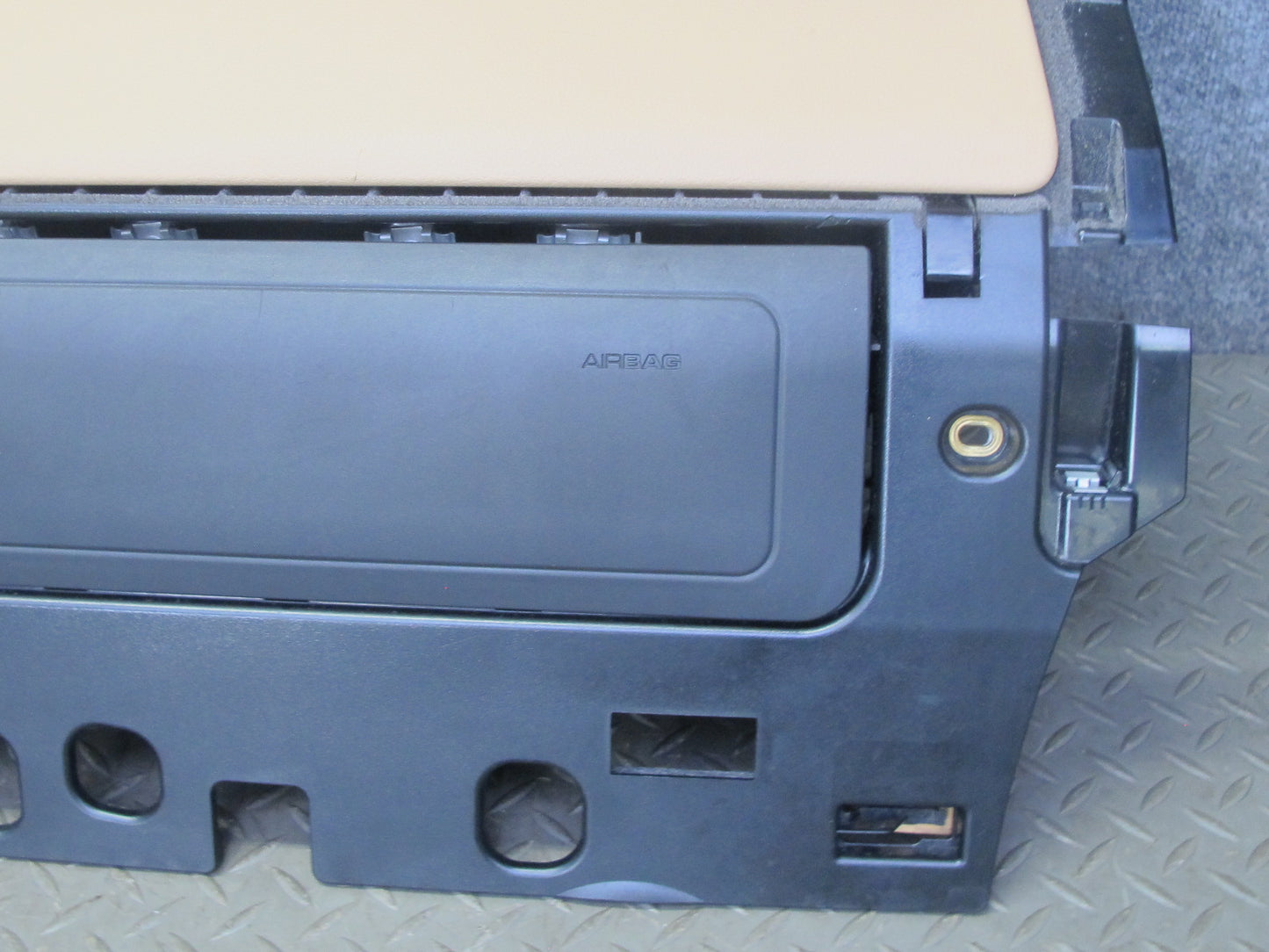 2015-2018 Porsche Macan Dash Front Right Glove Box Compartment Storage