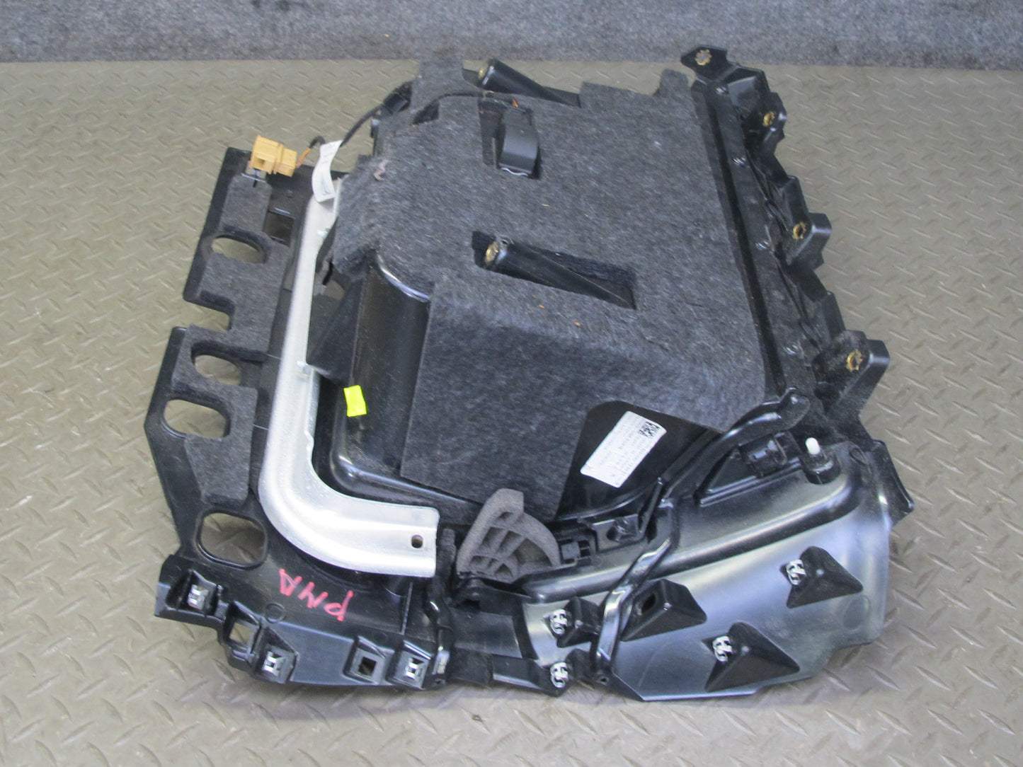 2015-2018 Porsche Macan Dash Front Right Glove Box Compartment Storage