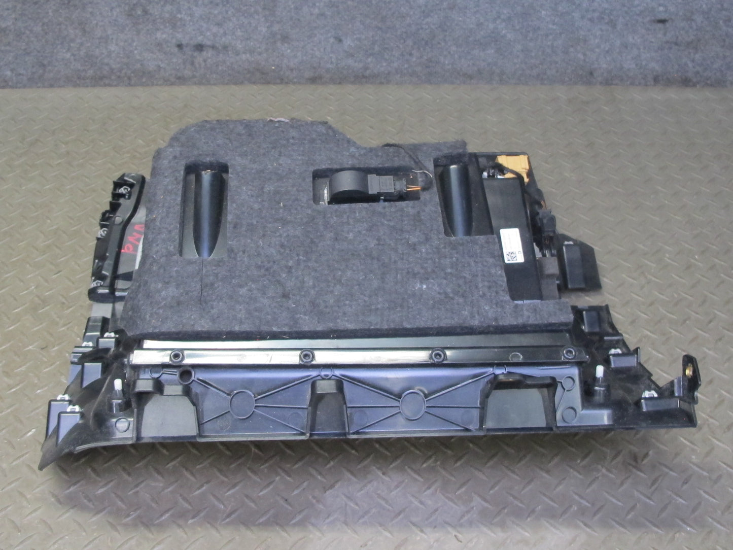 2015-2018 Porsche Macan Dash Front Right Glove Box Compartment Storage