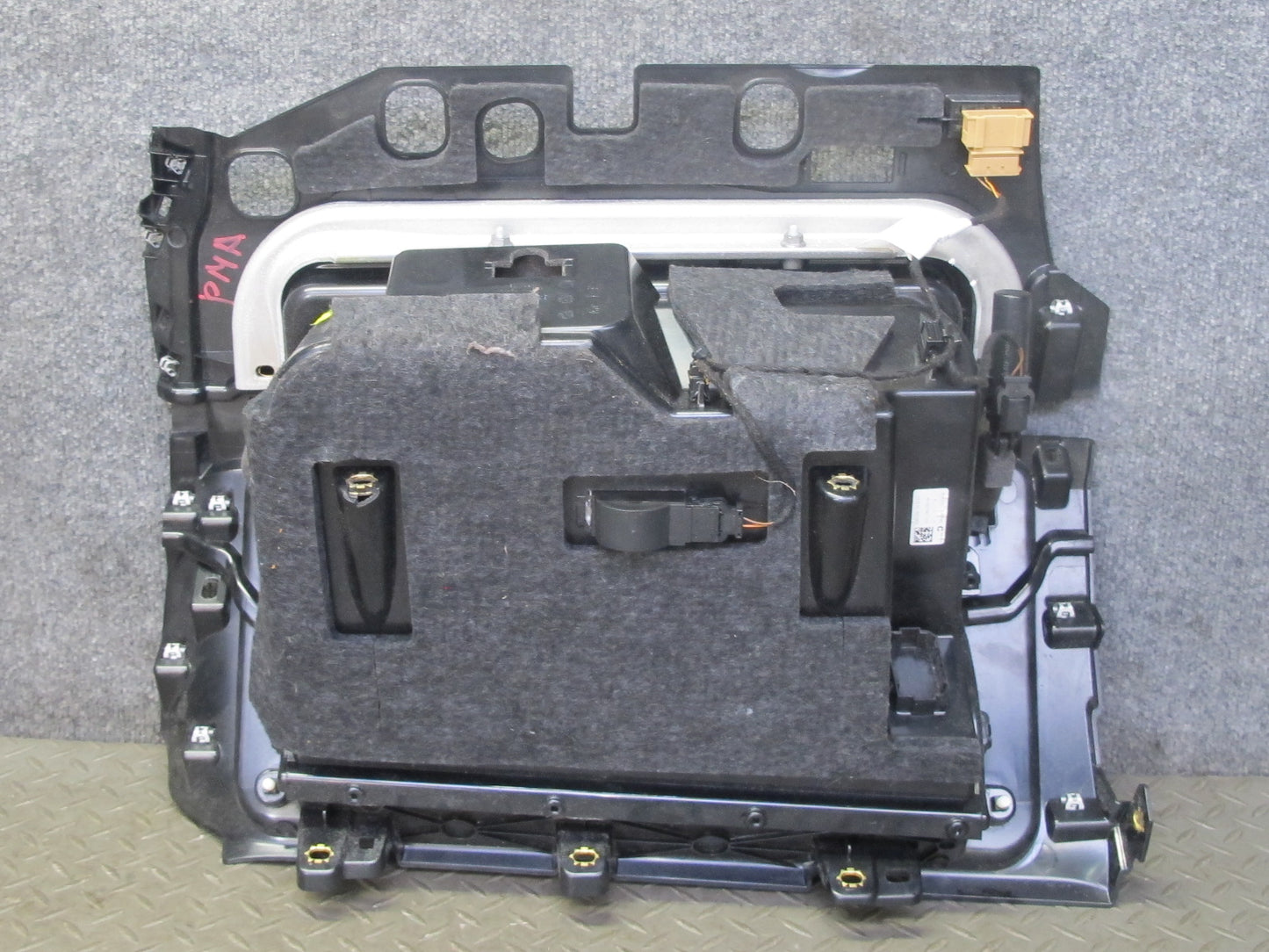 2015-2018 Porsche Macan Dash Front Right Glove Box Compartment Storage