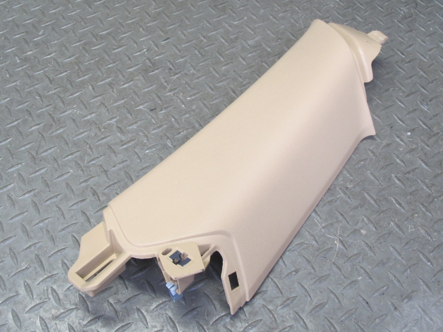 2015-2018 Porsche Macan Rear Interior D Pillar Trim Cover Panel Set of 2
