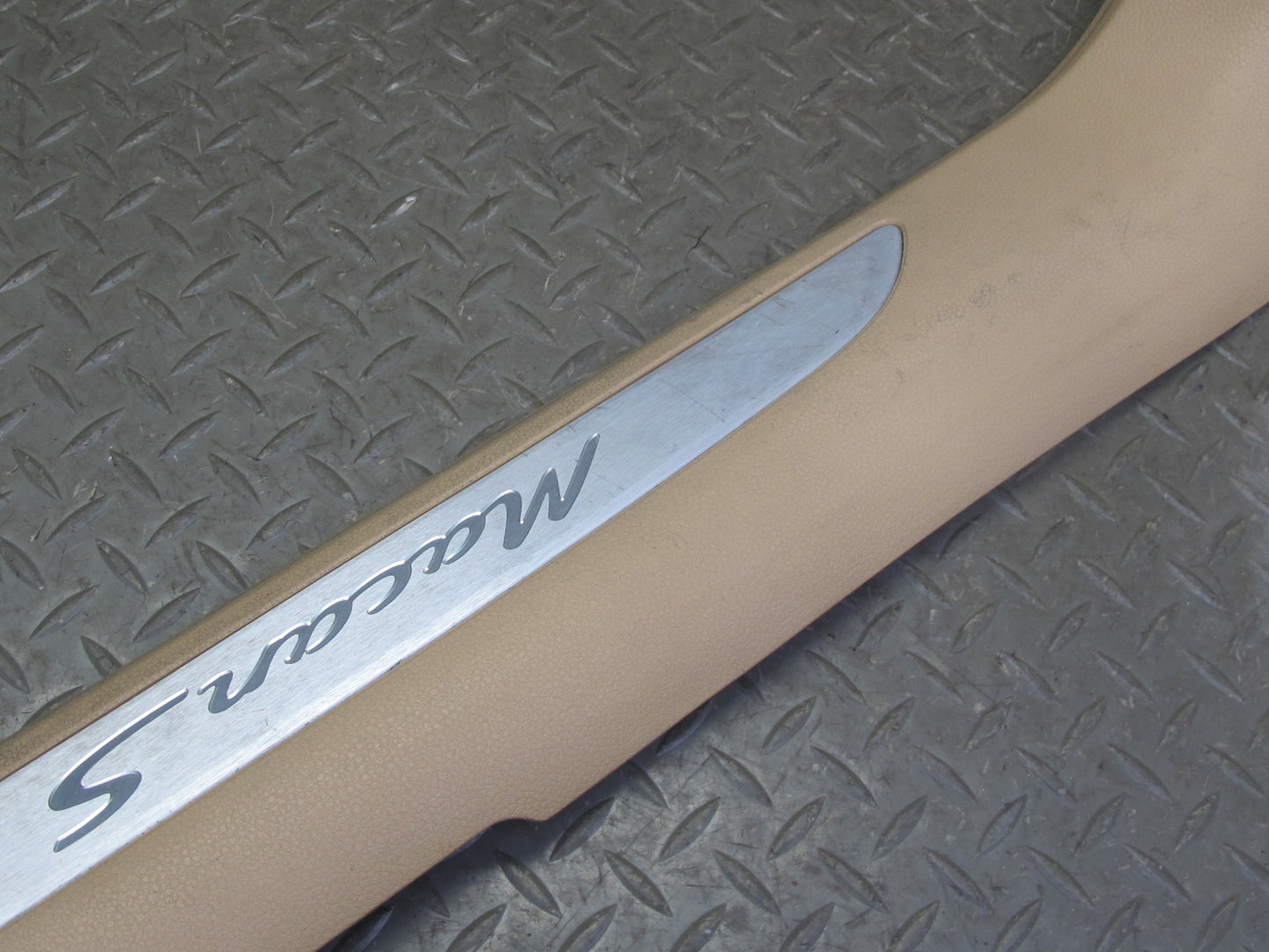 2015-2018 Porsche Macan Front Left & Right Door Scuff Sill Plate Trim Panel Set