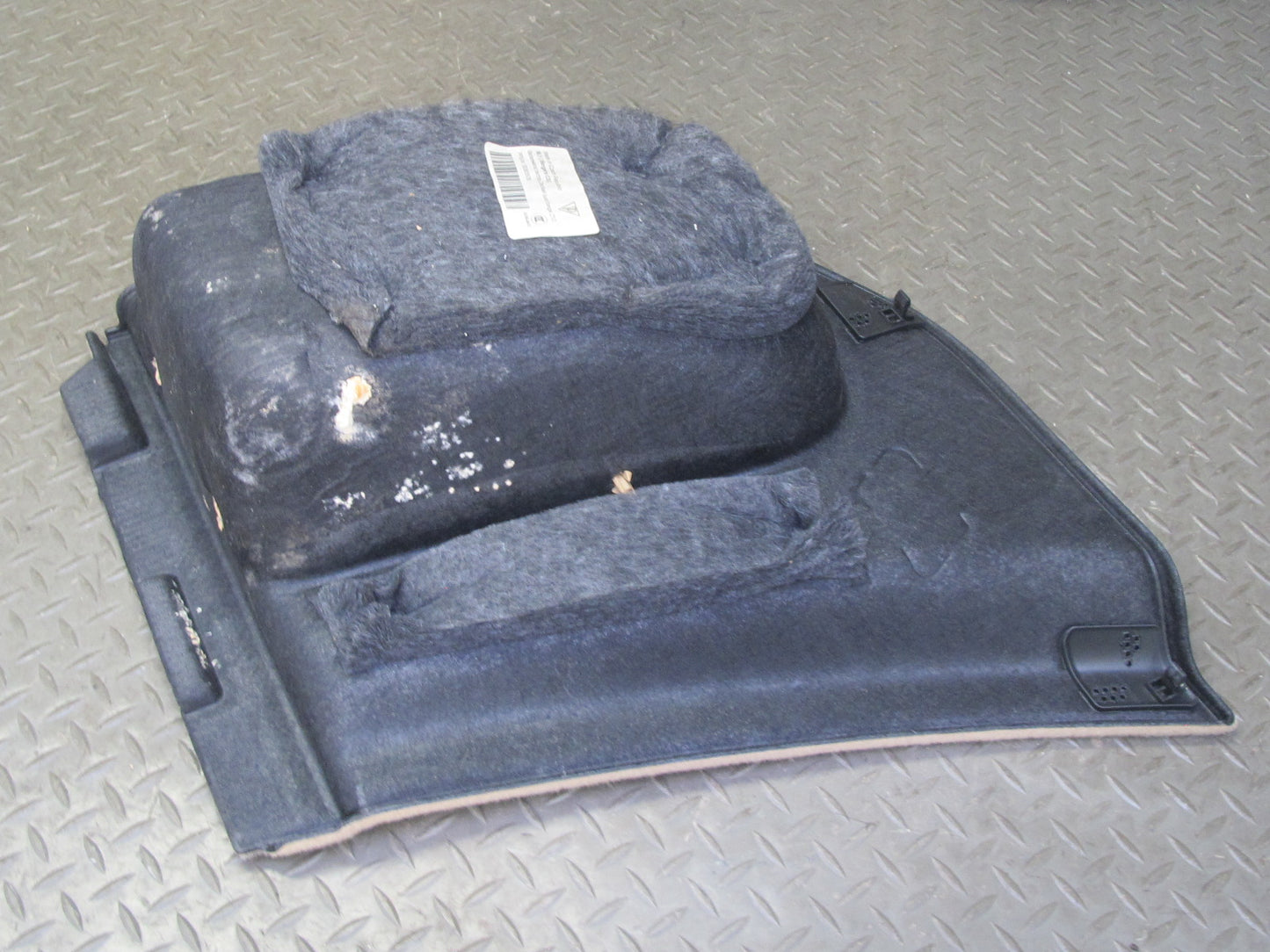 2015-2018 Porsche Macan Rear Right Side Trunk Trim Cover Panel 95B863880