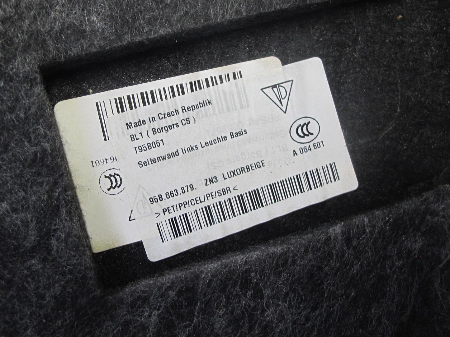 2015-2018 Porsche Macan Rear Left Side Trunk Trim Cover Panel 95B863989