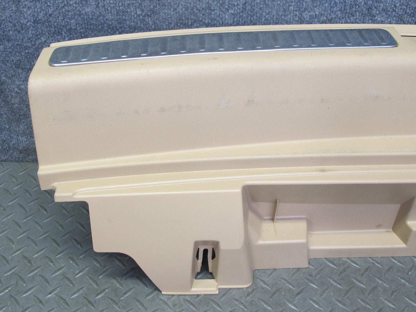 2015-2018 Porsche Macan Rear Trunk Loading Sill Trim Cover Panel 95B864483F