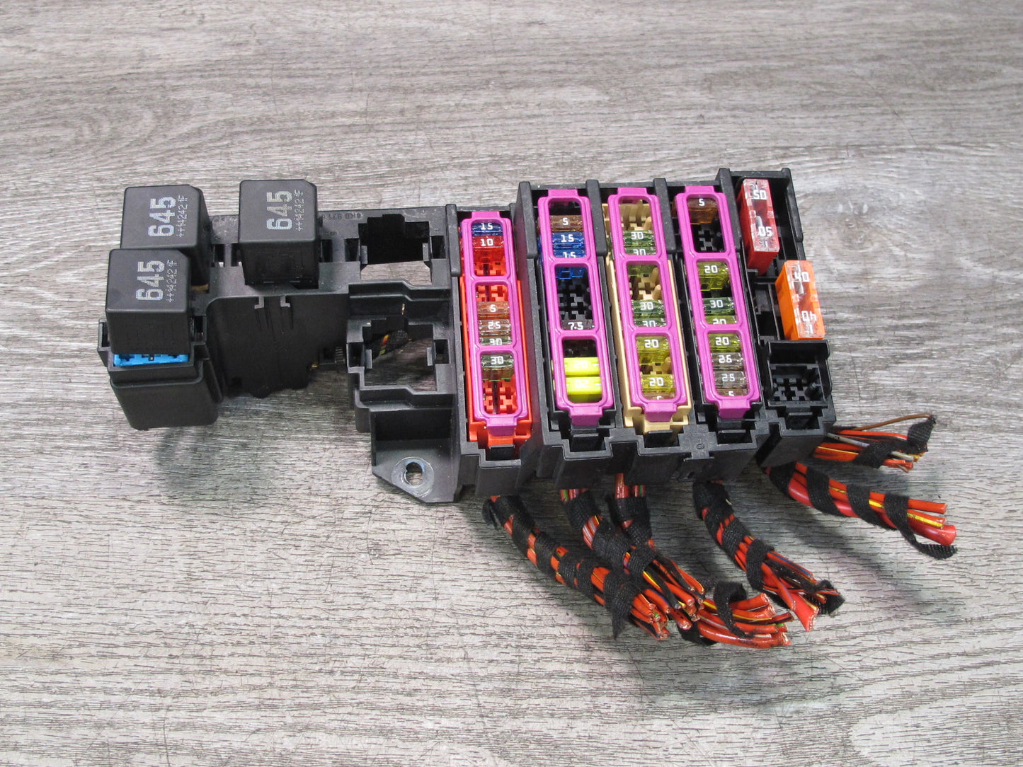 2015-2018 Porsche Macan Power Distribution Fuse Relay Box