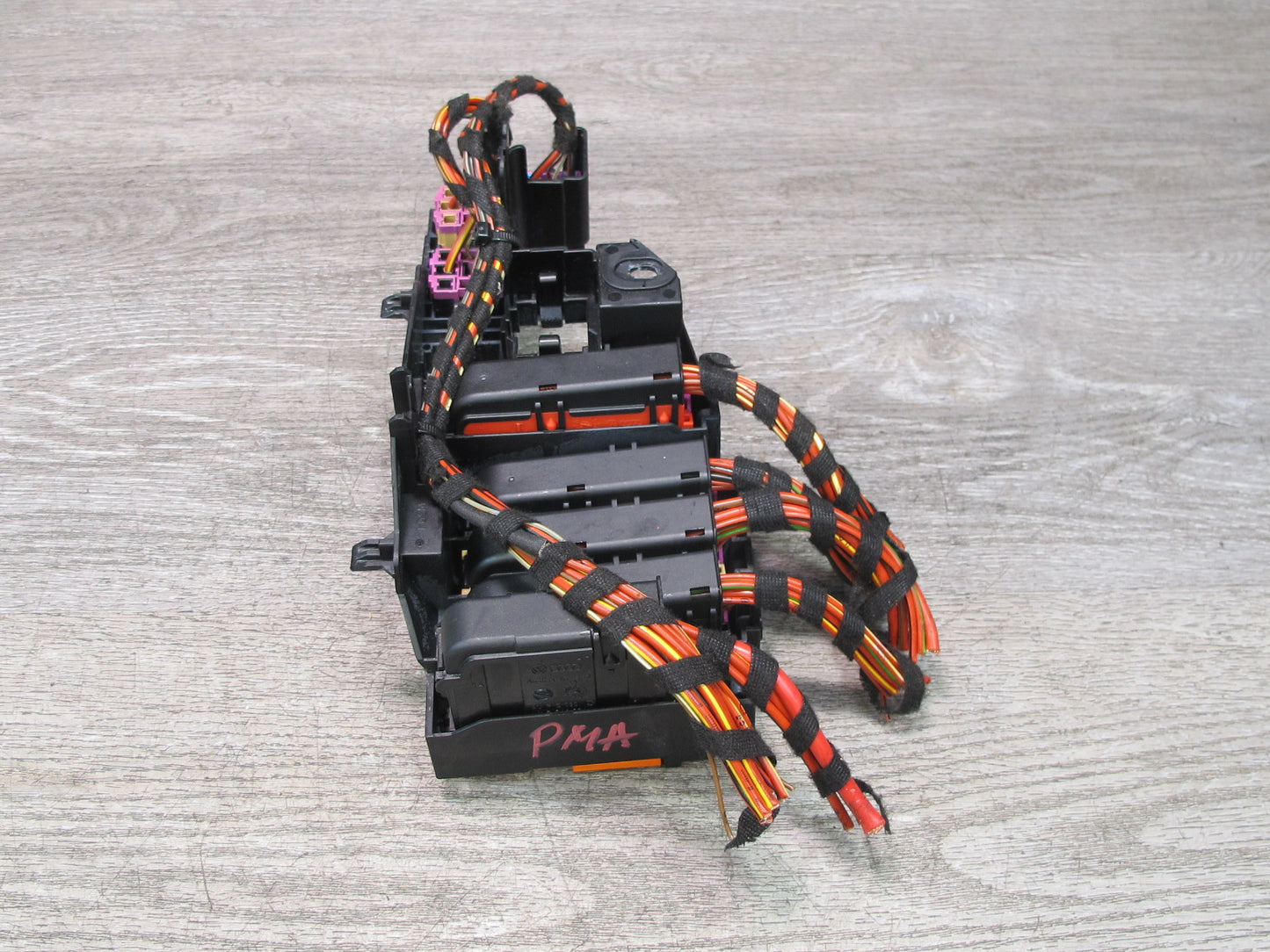 2015-2018 Porsche Macan Power Distribution Fuse Relay Box