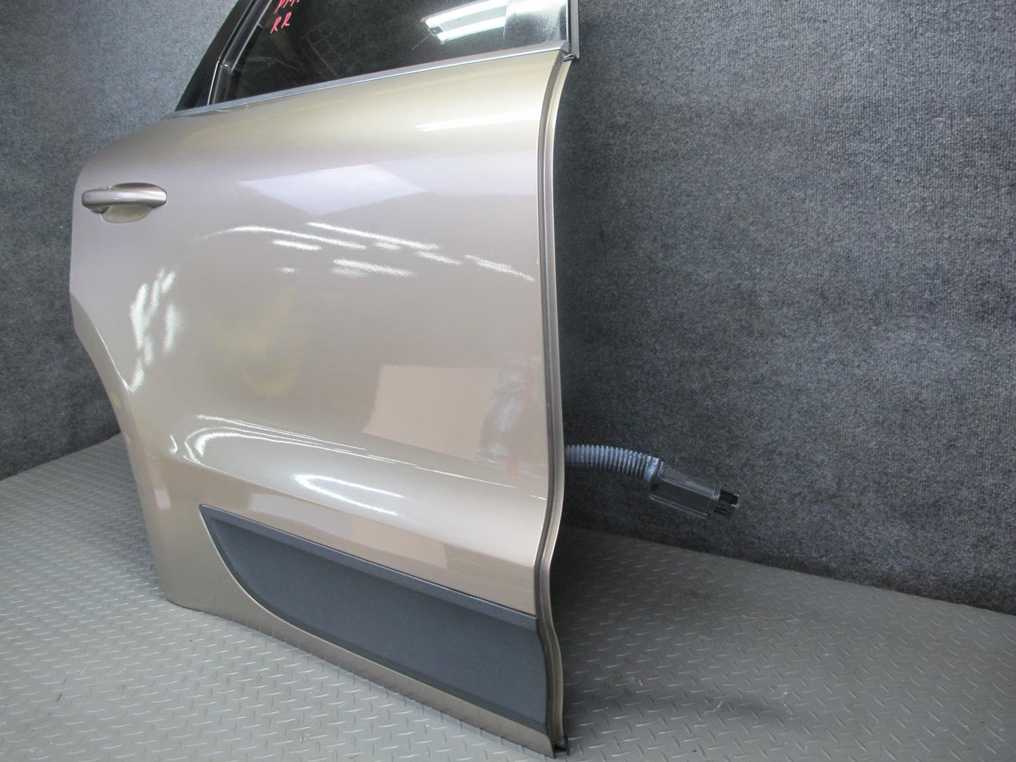 15-18 Porsche Macan Rear Right Door Shell Panel w Keyless Handle Window Motor