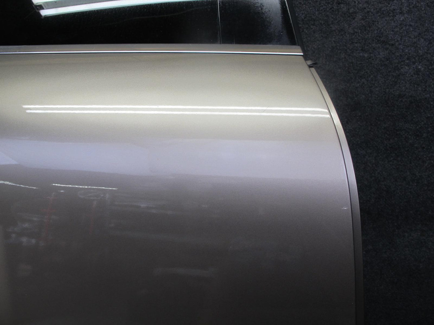 15-18 Porsche Macan Rear Right Door Shell Panel w Keyless Handle Window Motor