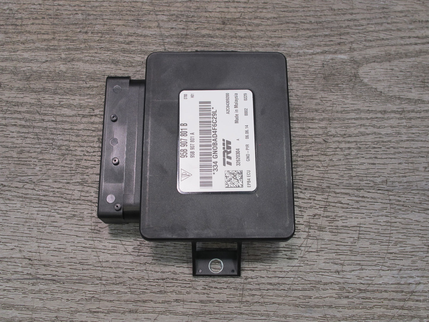 2015-2018 Porsche Macan Parking Brake Control Module 95B907801B