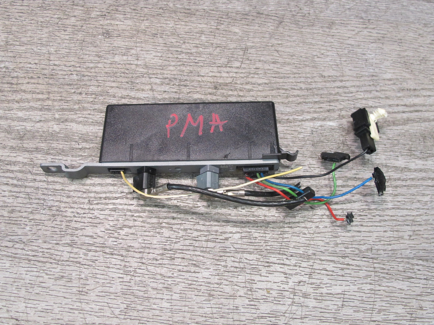 2015-2018 Porsche Macan Antenna Booster Amplifier Module 95B035225A