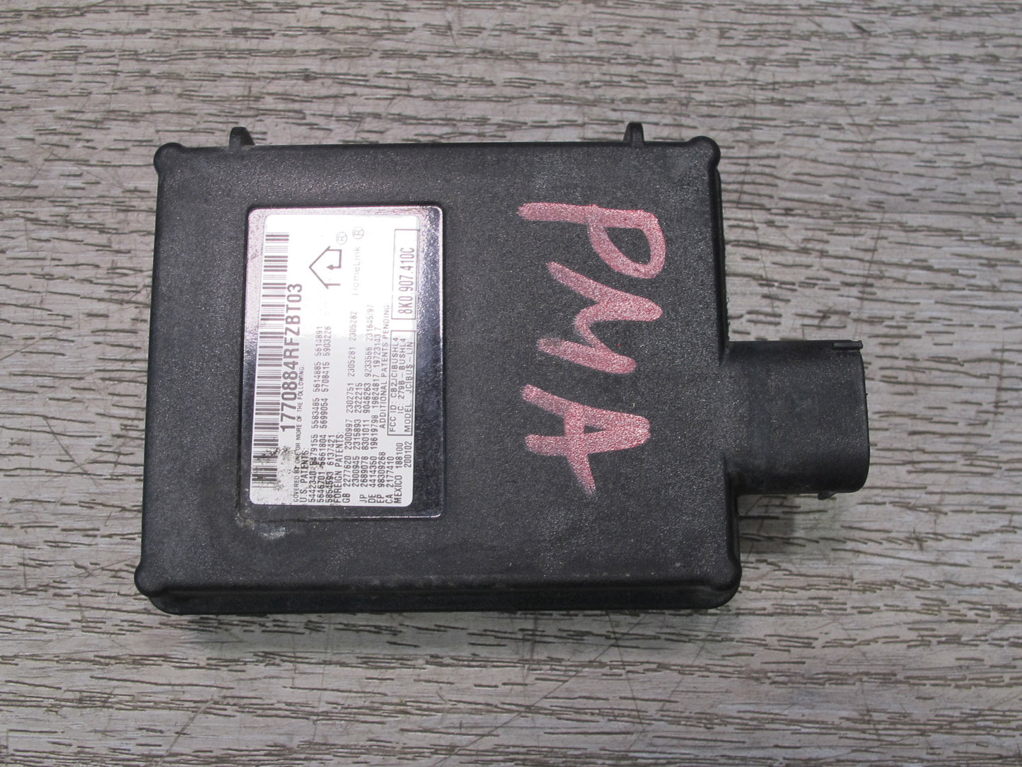 2015-2025 Porsche Macan Garage Door Opener Control Module 8K0907410C