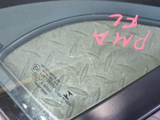 2015-2018 Porsche Macan Front Left Door Fixed Glass Window