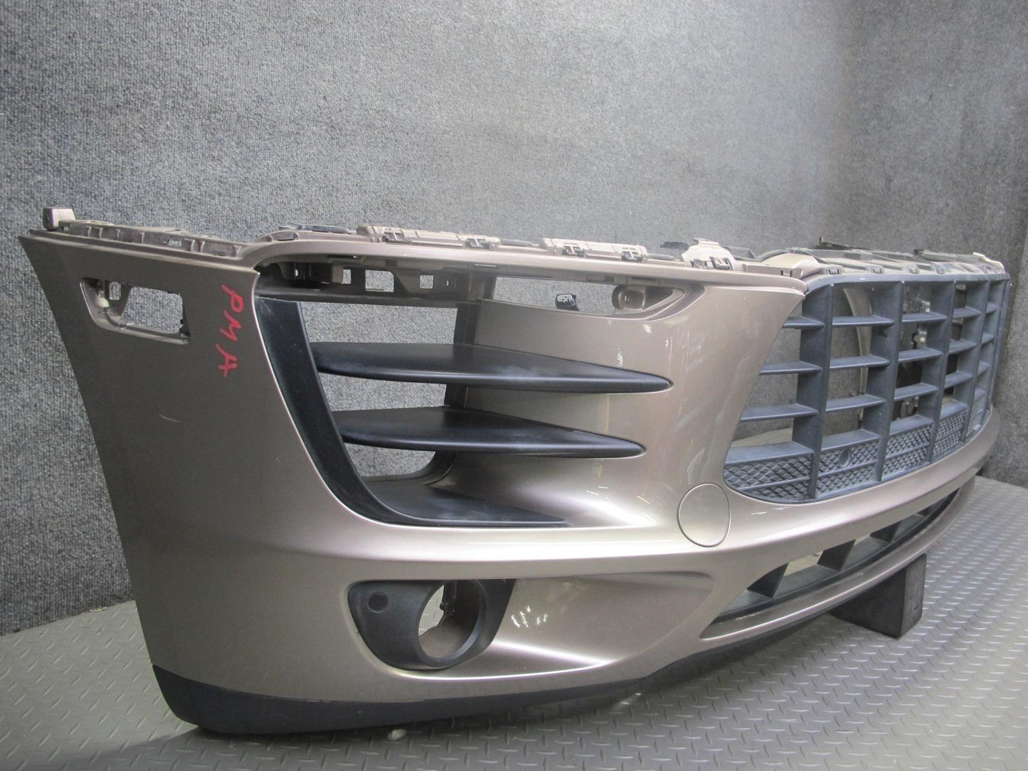 2015-2018 Porsche Macan Front Bumper Cover w PDC Sensors Palladium