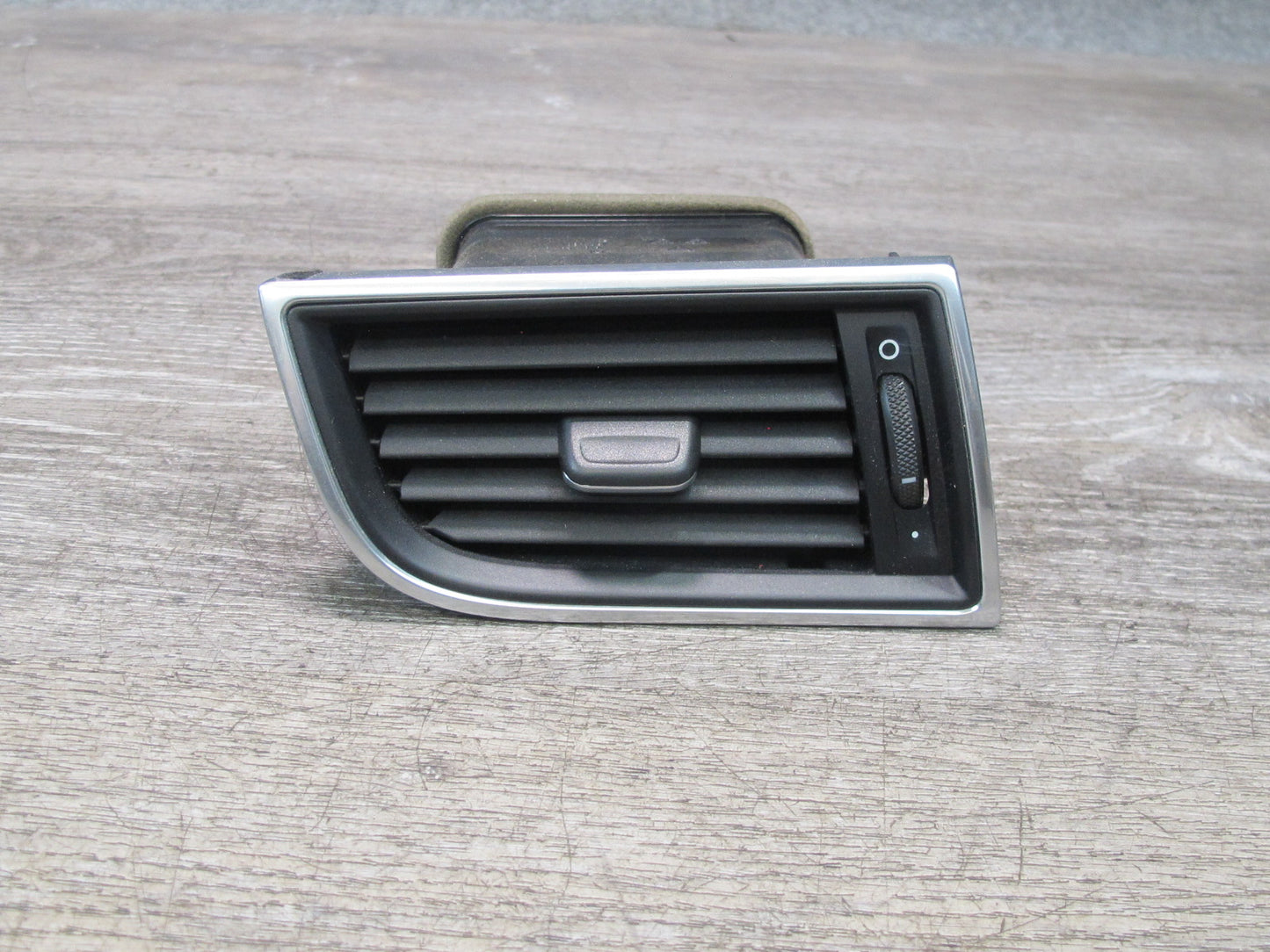 2015 Porsche Macan Dash Front Left A/C Air Vent Grille 95B819701