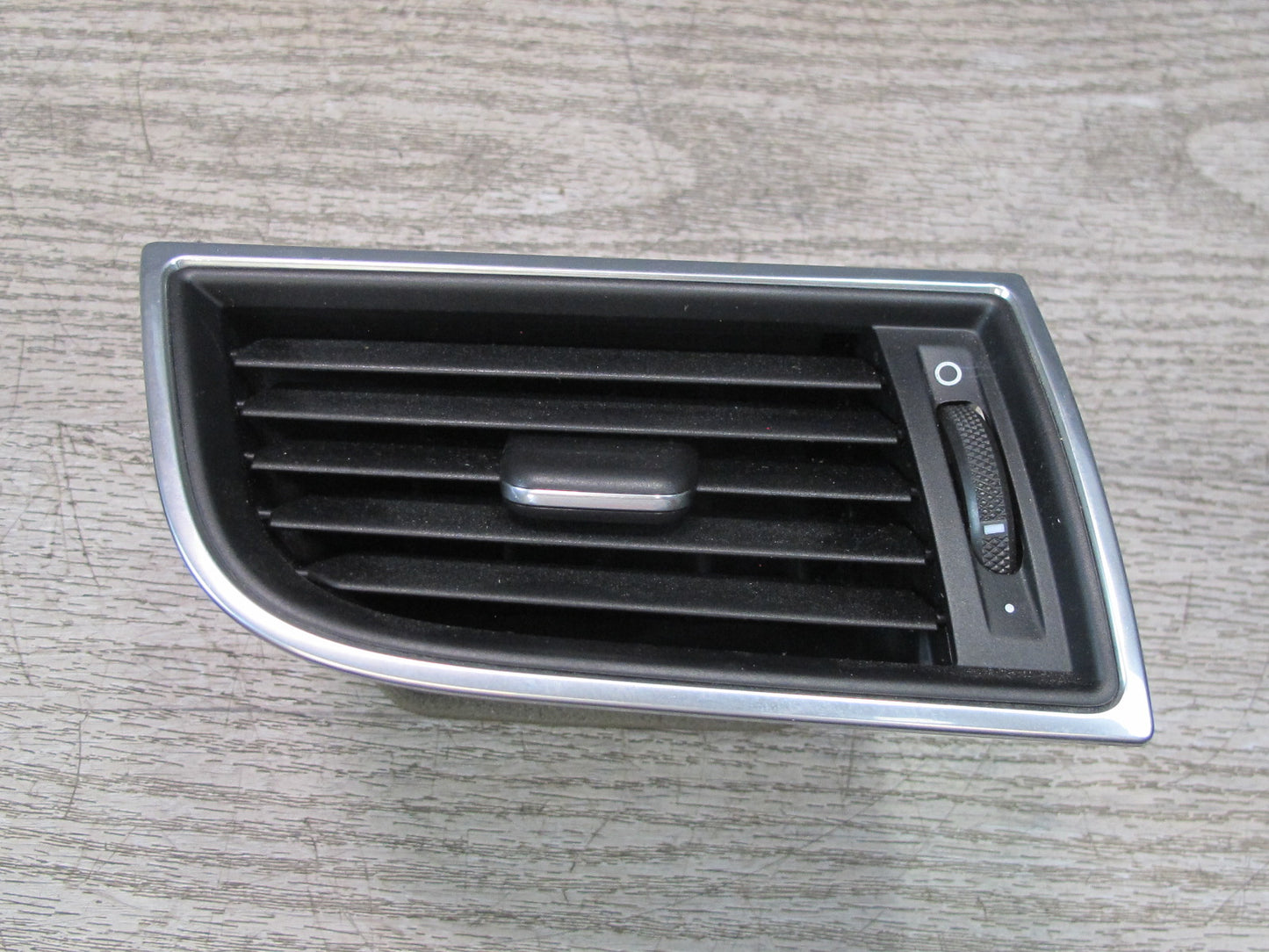2015 Porsche Macan Dash Front Left A/C Air Vent Grille 95B819701