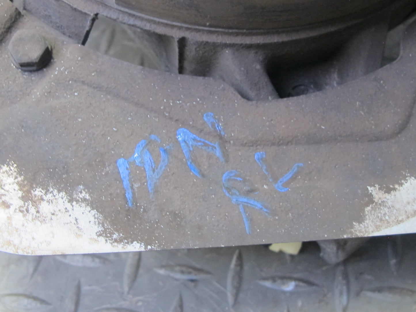 1999-2004 Porsche 911 996 RWD Rear Left Spindle Knuckle Wheel Hub