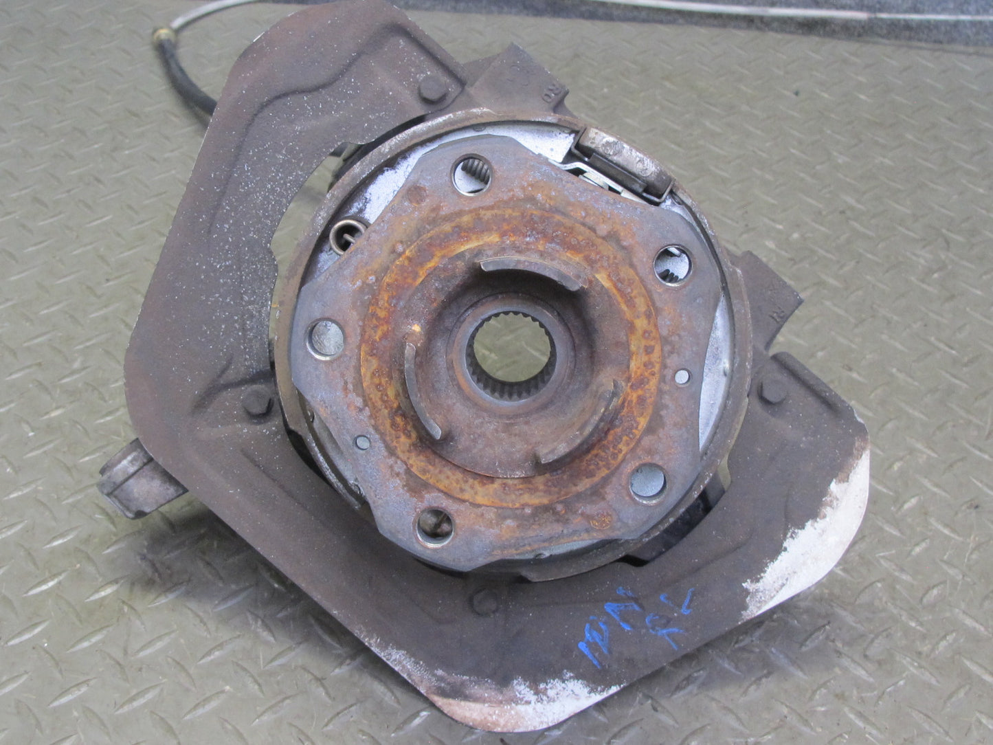 1999-2004 Porsche 911 996 Boxster RWD Rear Left Spindle Knuckle Wheel Hub