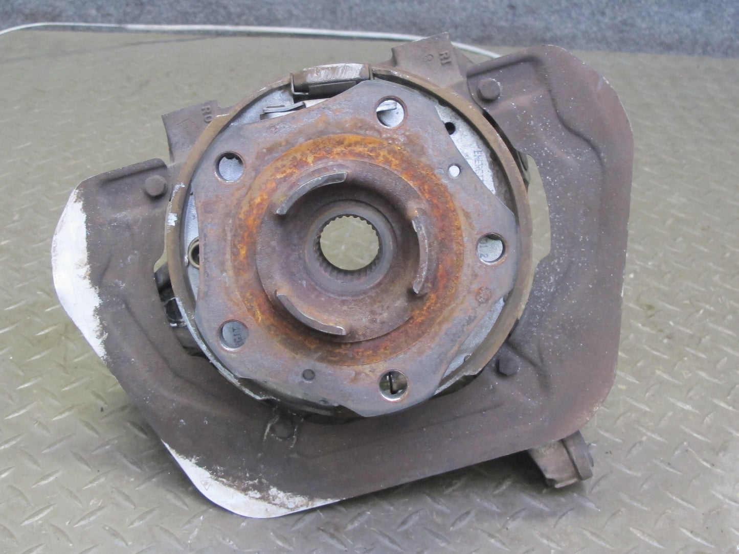 1999-2004 Porsche 911 996 Boxster RWD Rear Right Spindle Knuckle Wheel Hub