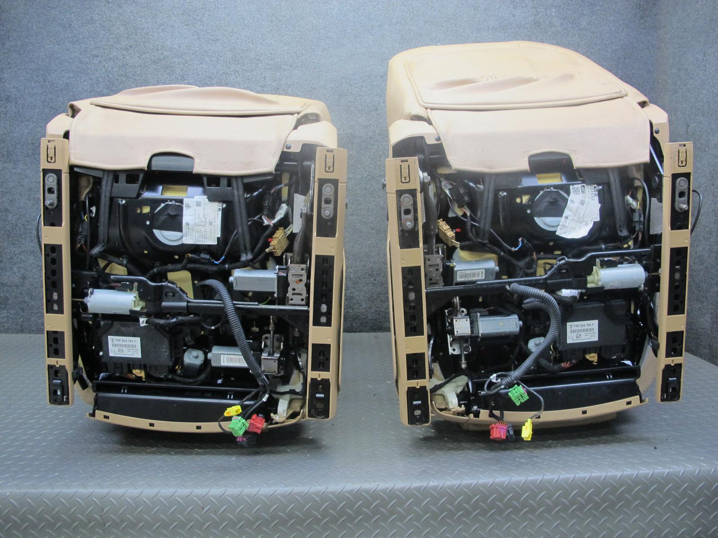 15-18 Porsche Macan Front & Rear Heated Perforated Leather Seat Set Luxorbeige