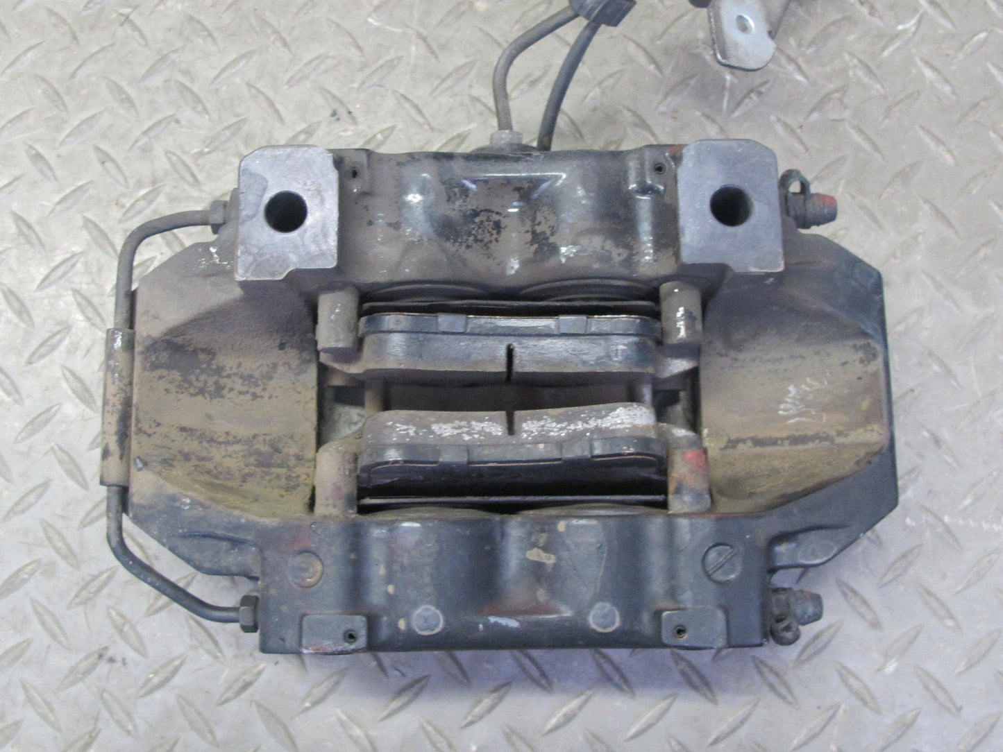 2000-2005 Porsche 911 Carrera 996 RWD Front Left Right Brembo Brake Caliper Set