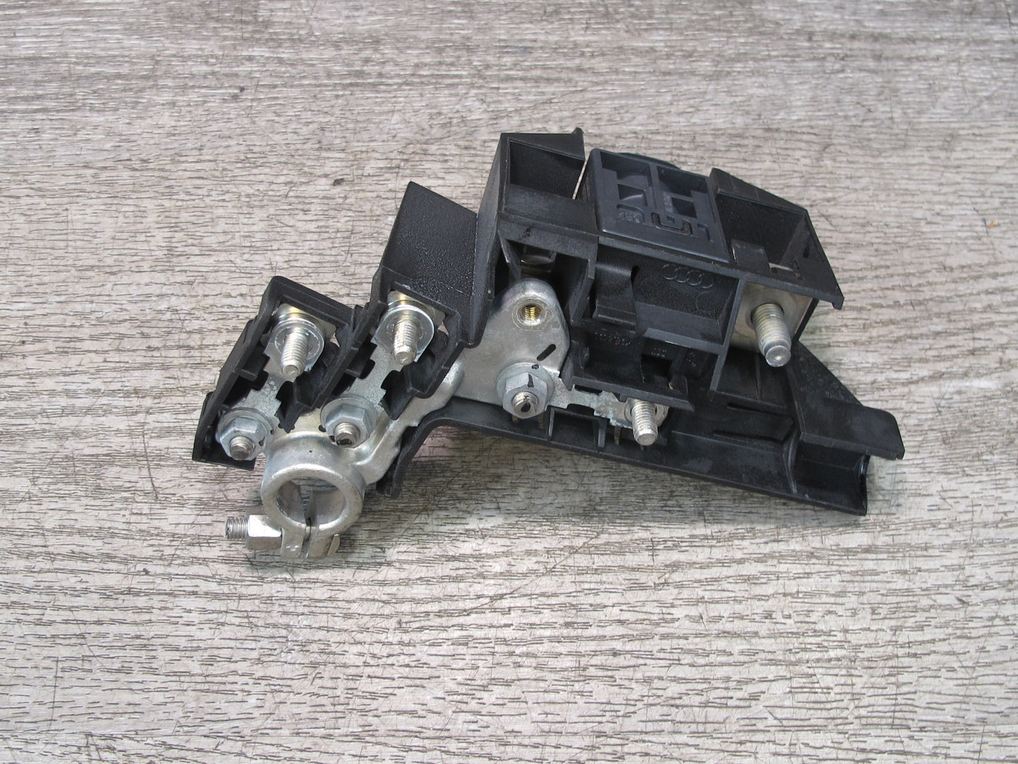 2015-2025 Porsche Macan Positive Battery Terminal Central Overload Protection