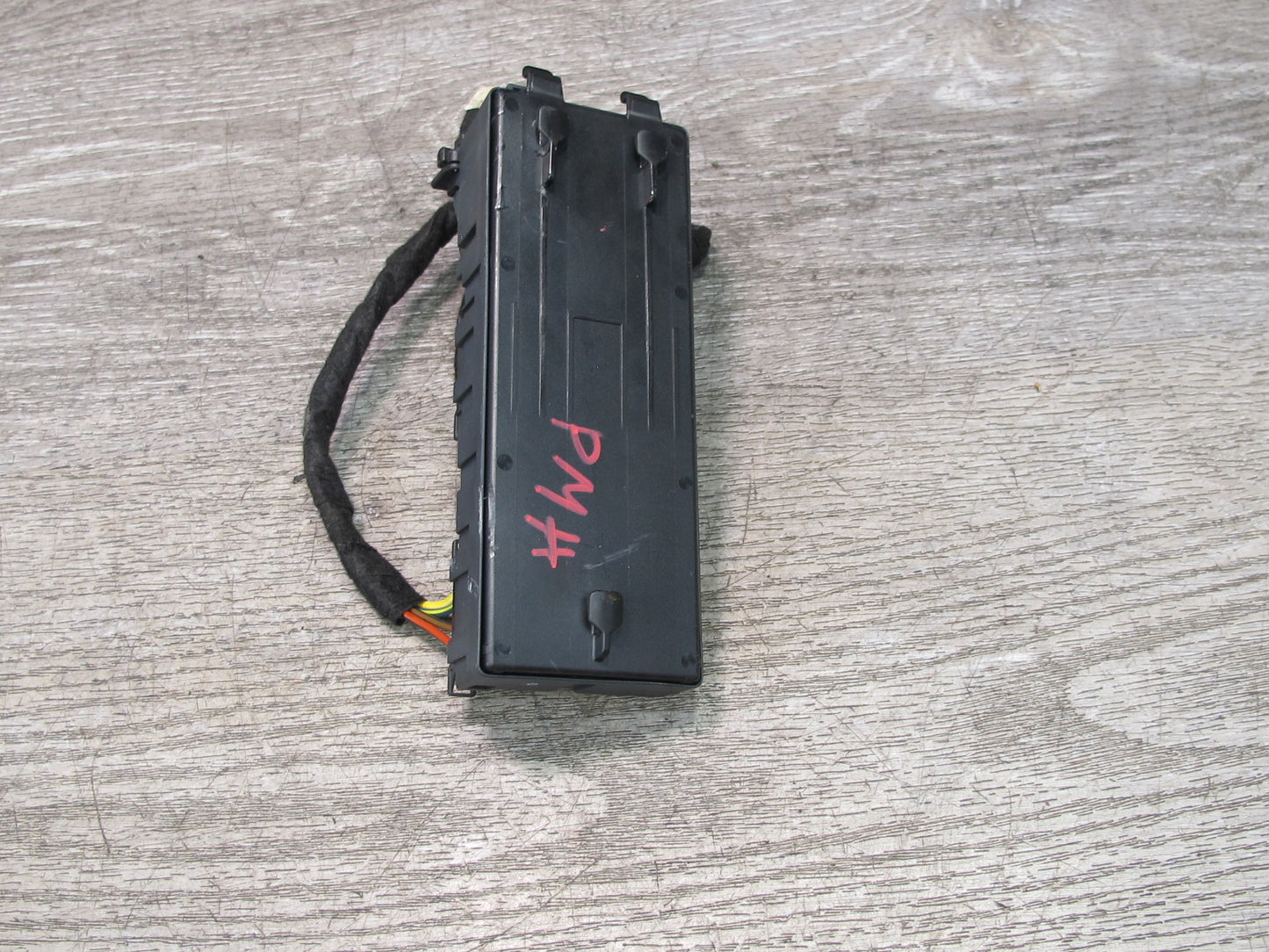 2015-2016 Porsche Macan Rear Trunk Lid Liftgate Control Module 7P5959107E