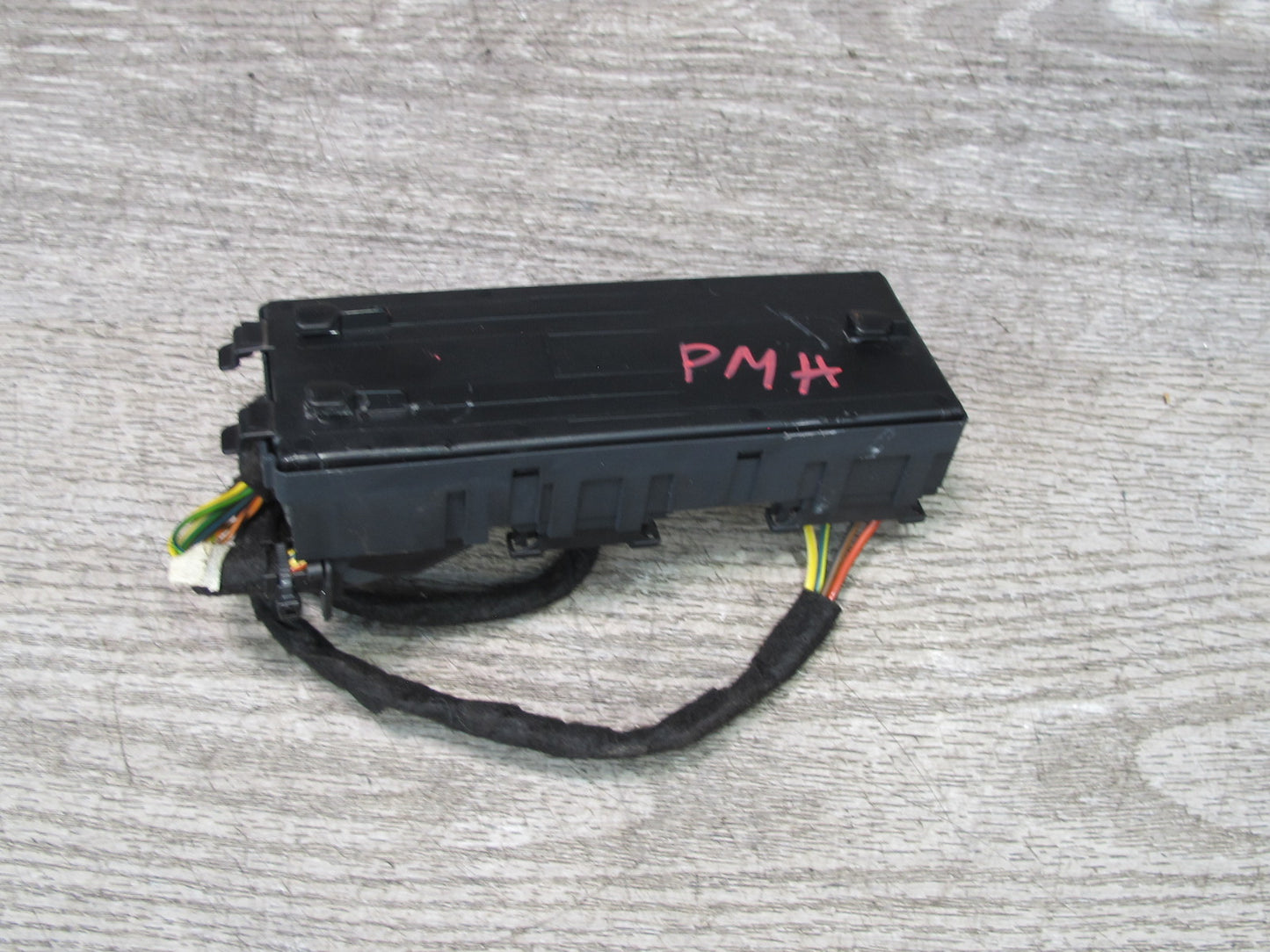 2015-2016 Porsche Macan Rear Trunk Lid Liftgate Control Module 7P5959107E